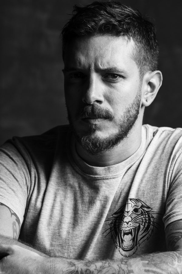 Iñaki Recio, tatuador de Santa Cruz Tattoo